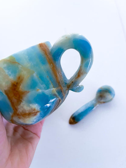 Deko Blaue Onyx / Blauer gebänderter Calcit Herz Tasse Kristall Becher mit Teller und Löffel SET . Blue Onyx / Calcite Heart Cup Mug ca. cm - Handcarved