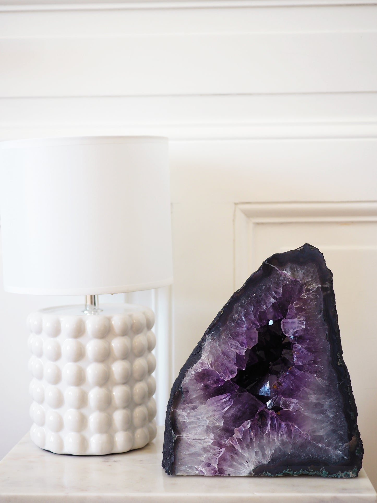 Deep Violette Amethyst Geode ca.22 cm 5,7 Kg . PARADISE COLLECTION - aus Brasilien HIGH QUALITY