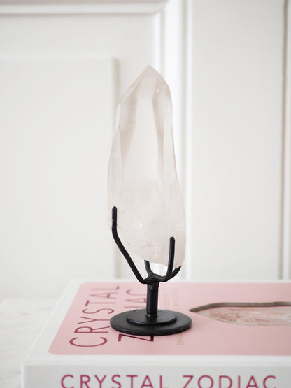 Bergkristall LEMURIAN Spitze auf Halter . Ständer ca.14  cm  - aus Bahia Brasilien