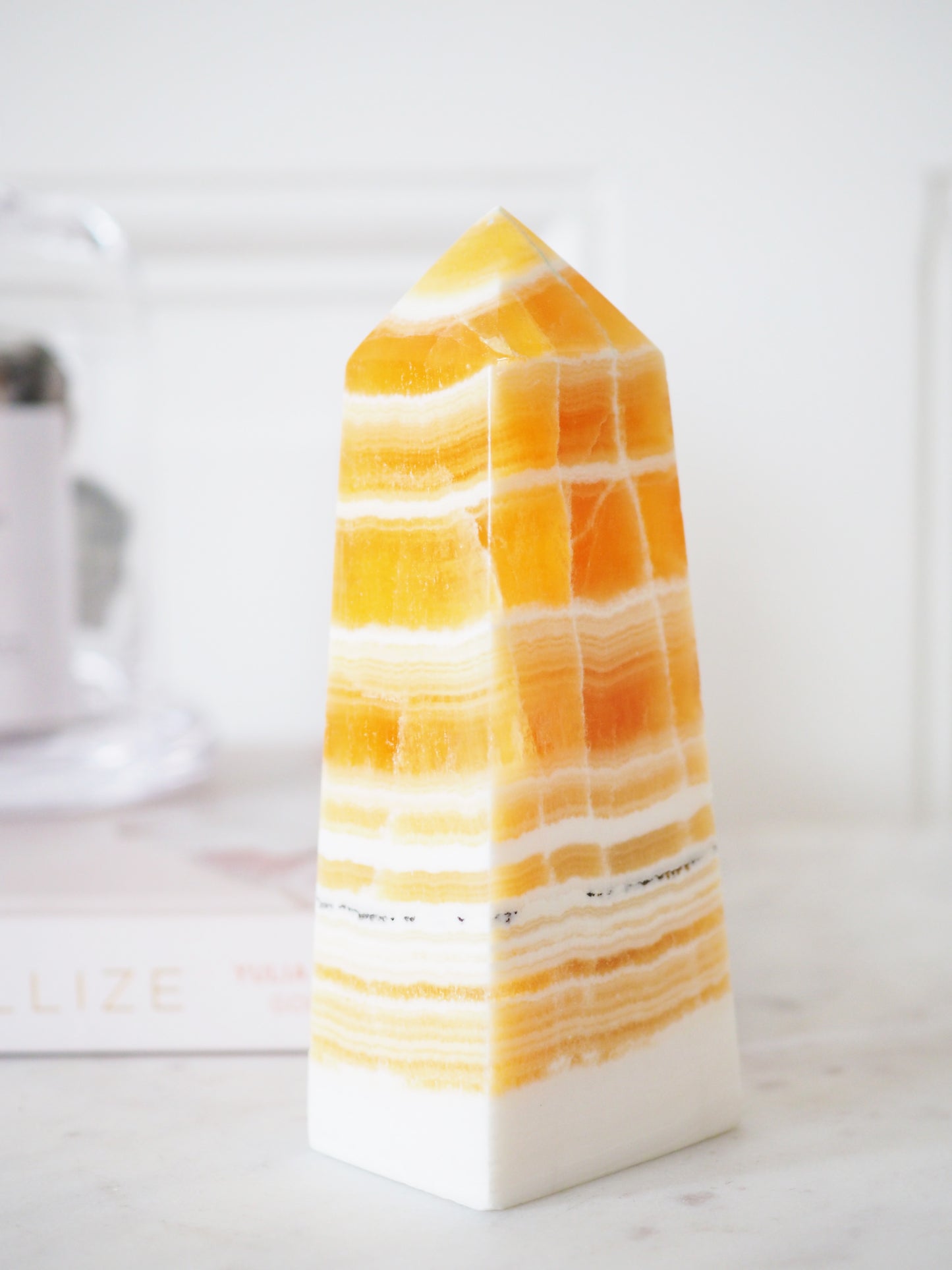 Juicy Orangen Calcit Obelisk 11-12cm High Quality (92) - aus Mexiko