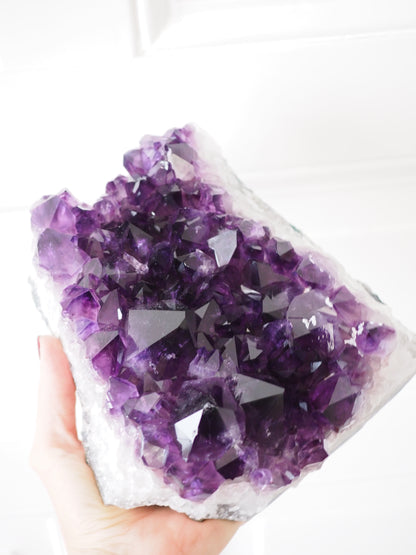 Super Deep Violettes Amethyst Cluster ca. 19 x17 cm mit Halter . Ständer . PARADISE COLLECTION - aus Ametista a do Sul - Rio Grande do Sul Brasilien HIGH QUALITY RARE