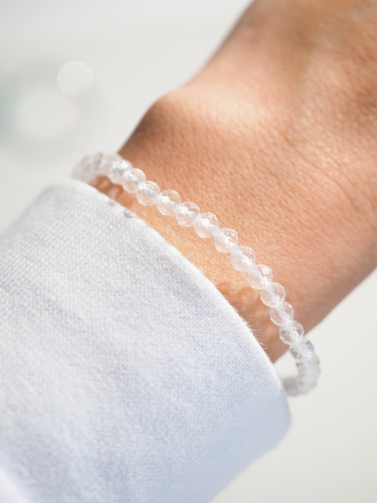 Facettiertes Bergkristall Armband . Clearquartz Bracelet 4mm - High Quality