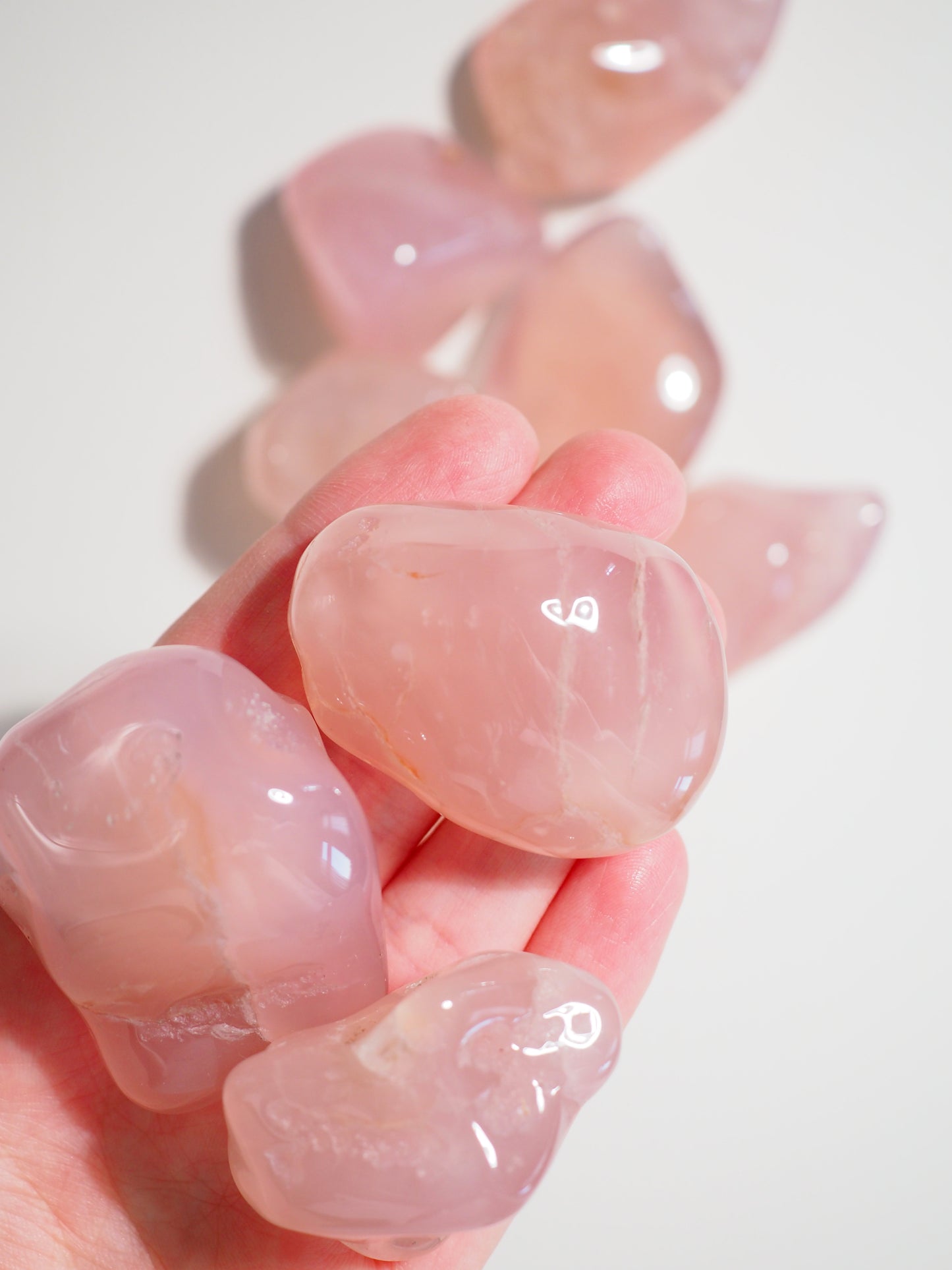 Pinker Chalcedon Trommelstein / Pink Chalcedony Tumble ca. 4-5 cm XXL - aus Mosambique HIGH QUALITY RARE